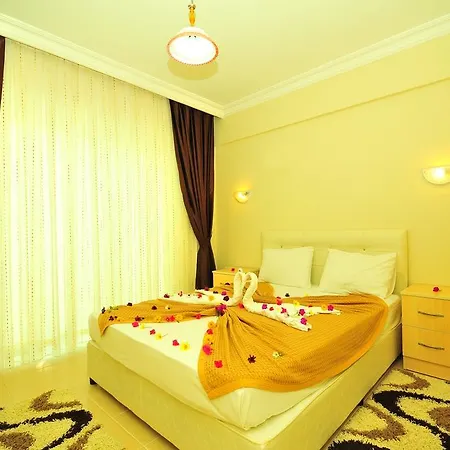 Apartmanhotel Club Onat Garden 3*